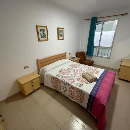 Colon * ארינאגה